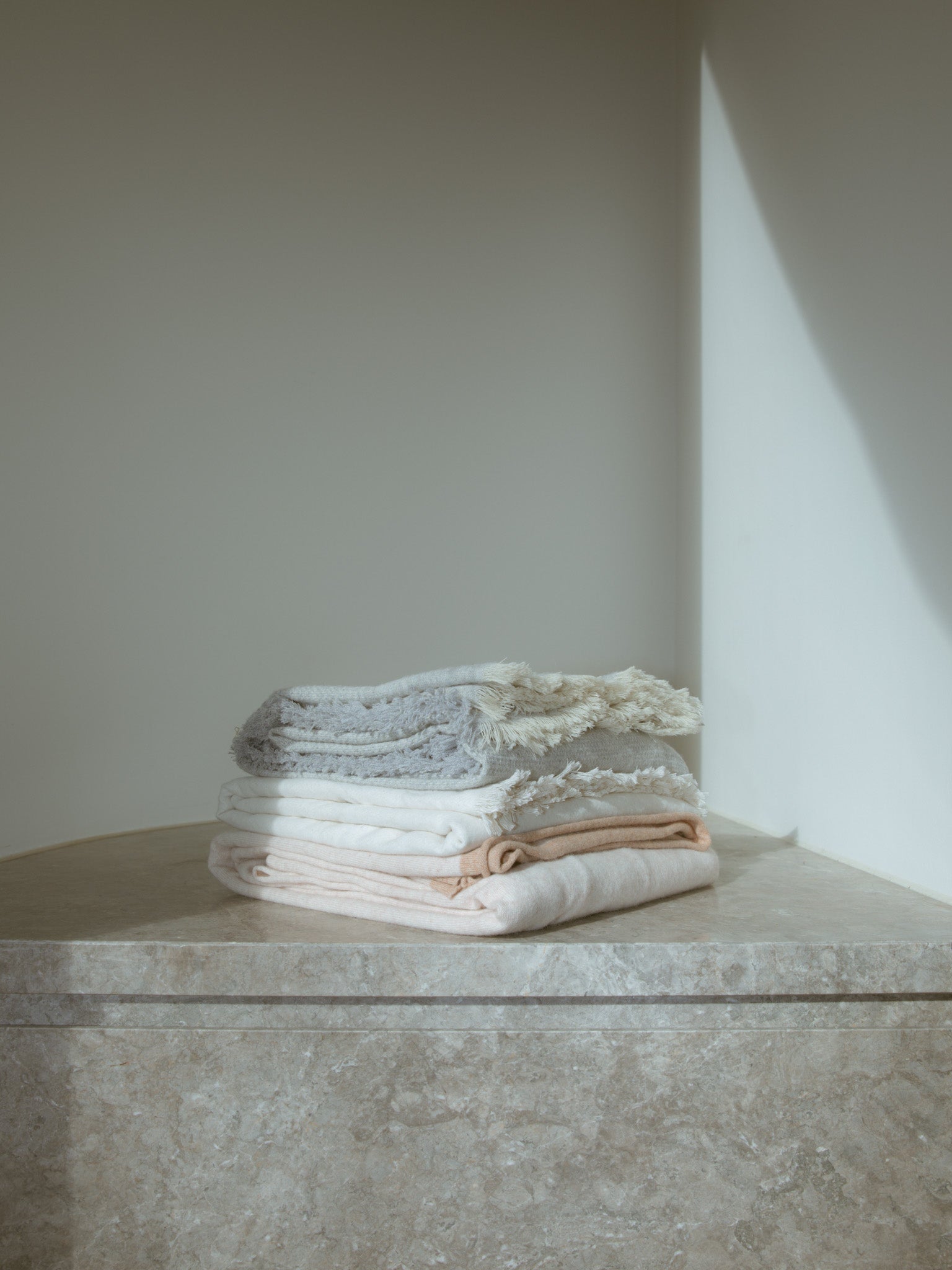 Cashmere &amp; Wool Throw - Iron Gray