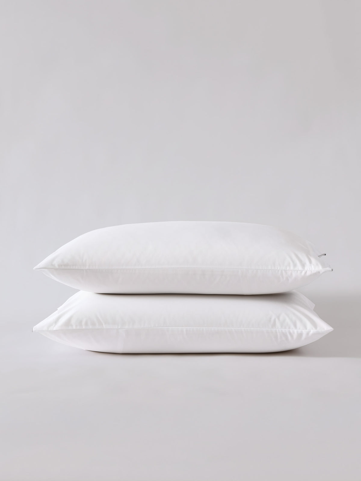 Vera Wang Lattice Tucks Pillowcase Pair